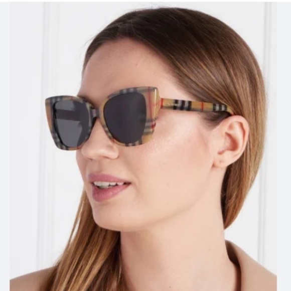 Burberry Sunglasses, New 235 - Picture 3 of 4